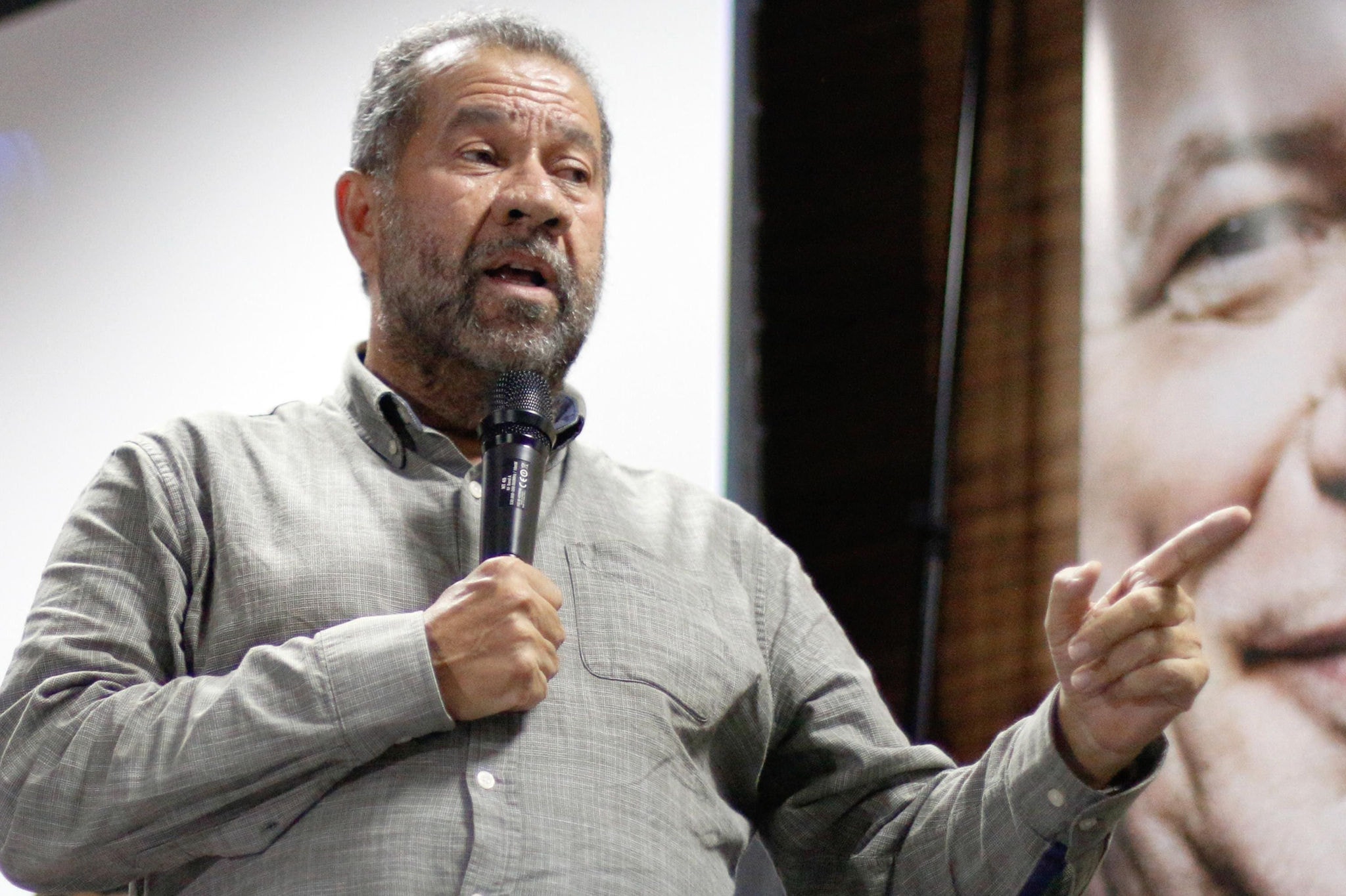 Ministro da Previdência, Carlos Lupi, confirmou presença em sessão da Comissão de Previdência da Câmara dos Deputados