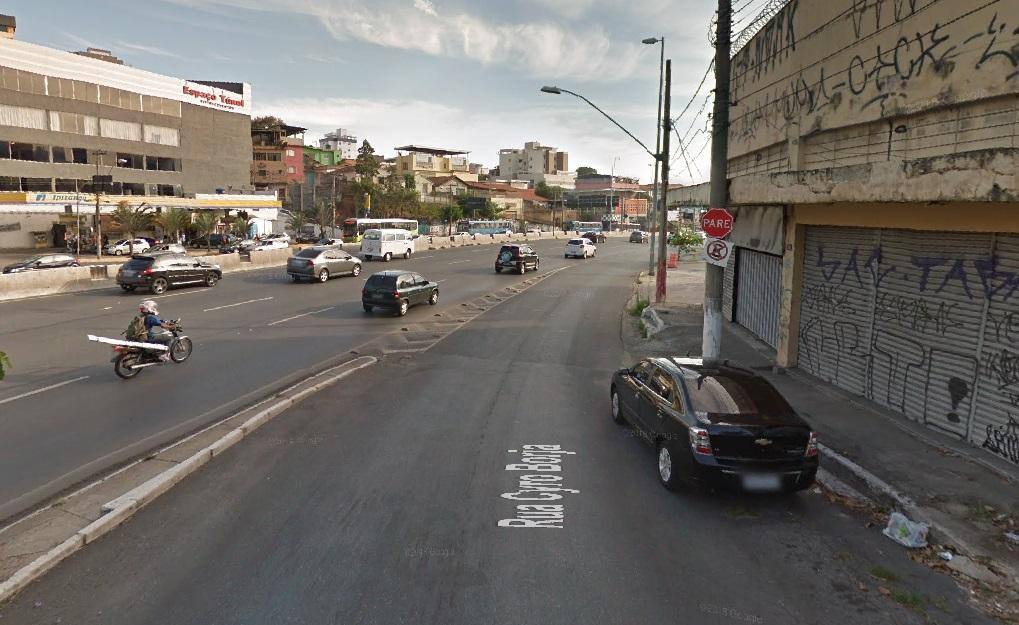 Pessoas foram presas em rua do bairro Colégio Batista
