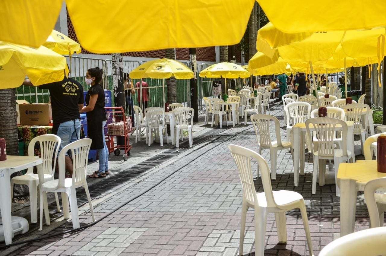 PBH autorizou que bares e restaurantes de Belo Horizonte funcionem das 11h às 22h a partir de sábado