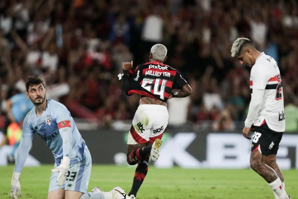 Wallace Yan marcou o segundo gol do rubro-negro na reta final da partida