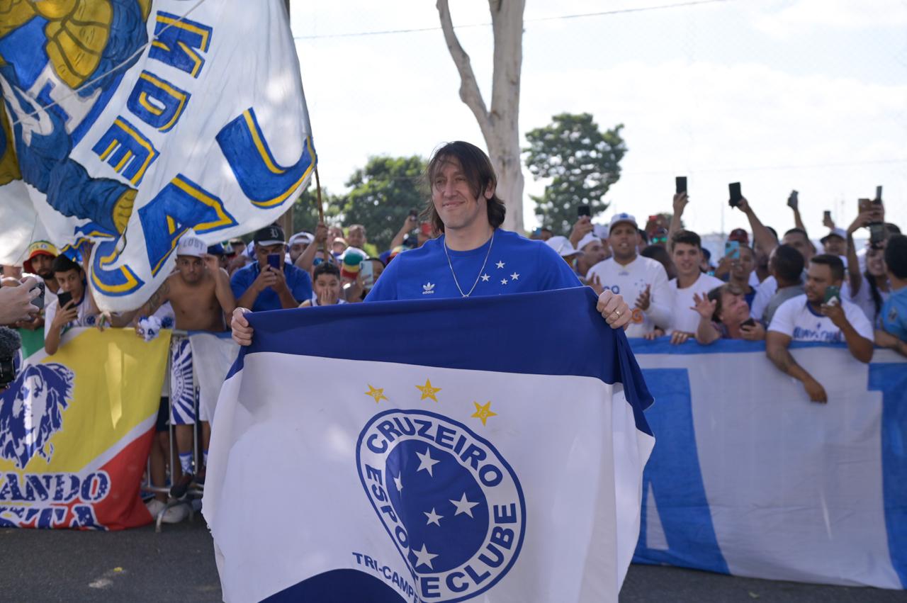 Cássio foi bastante festejado pelo torcedor do Cruzeiro