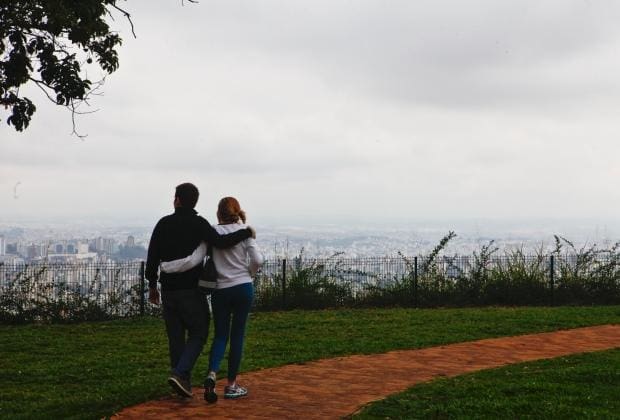 Novembro registra 2°C a menos do esperado em 30 anos