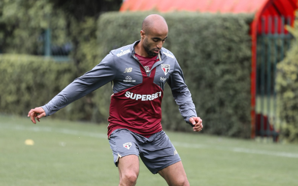Lucas Moura tem quadro atualizado pelo São Paulo (Foto: Erico Leonan / São Paulo FC)