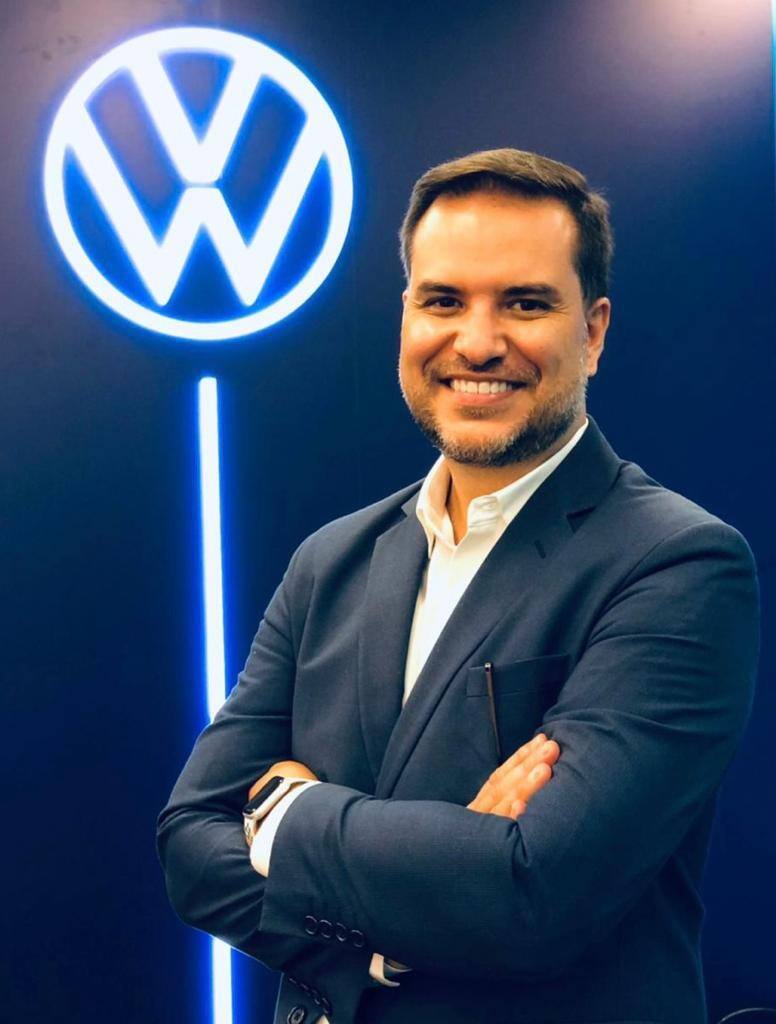 Roger Corassa, vice-presidente de vendas e marketing da Volkswagen do Brasil, esteve em BH para uma visita à concessionária Carbel