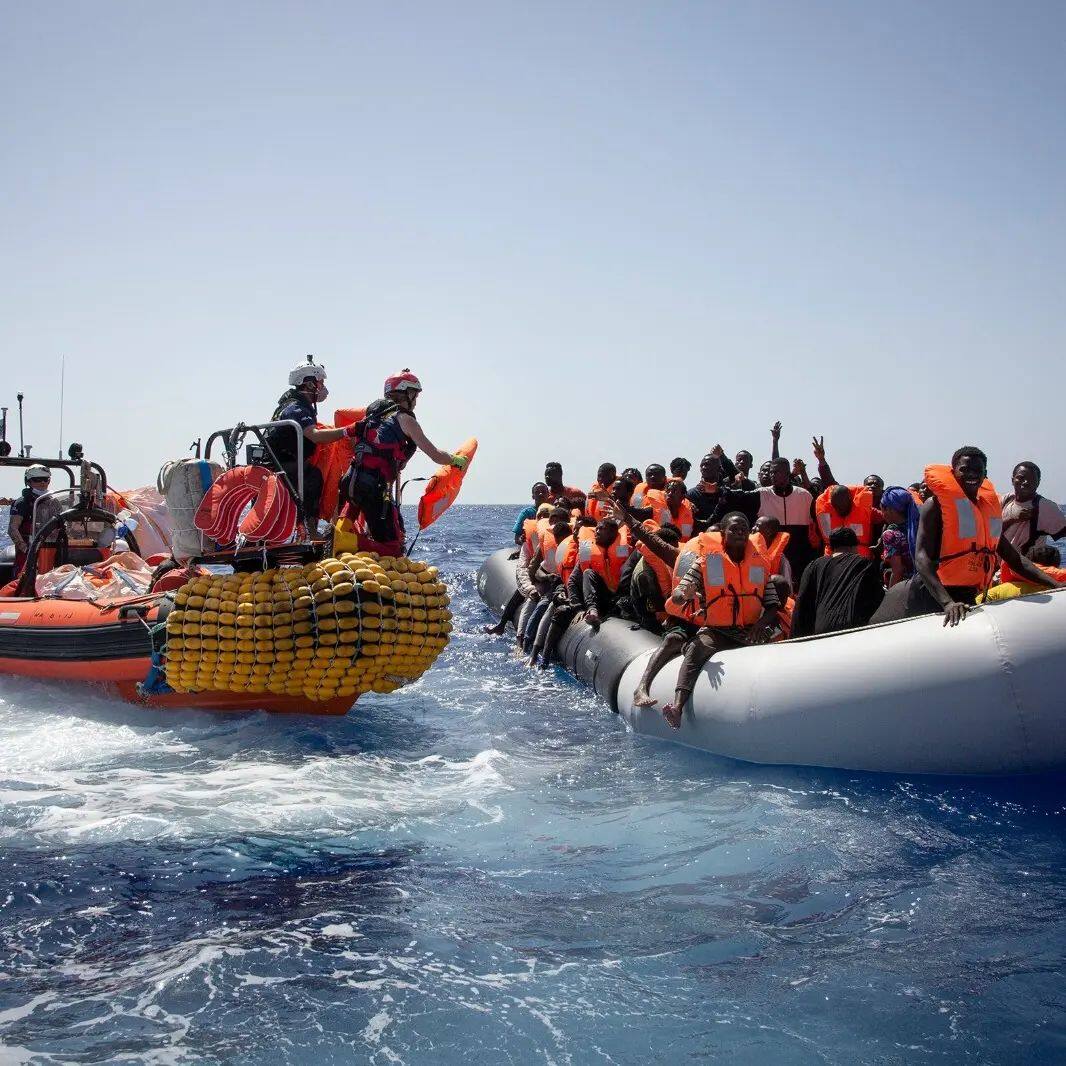 Na sexta, o Ocean Viking já havia resgatado 15 pessoas