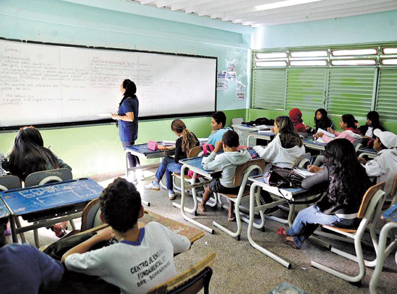 Professores no Brasil recebem, em média, US$ 23.018 por ano