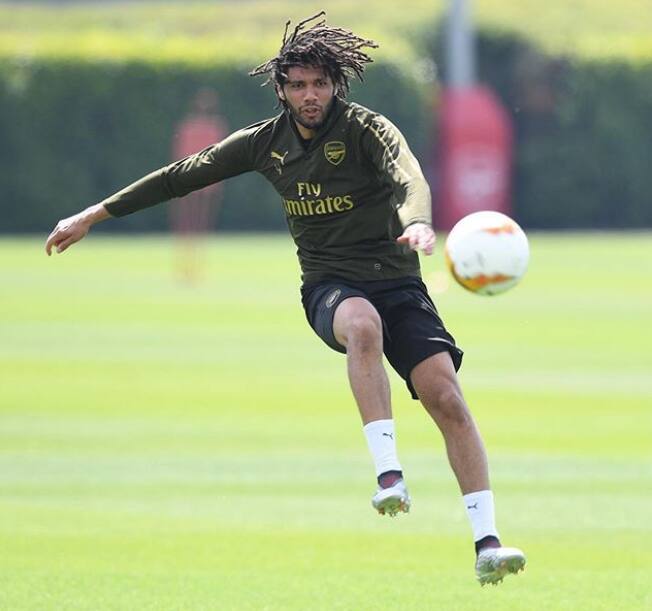 Mohamed Elneny, volante do Arsenal, achou um cadáver em casa