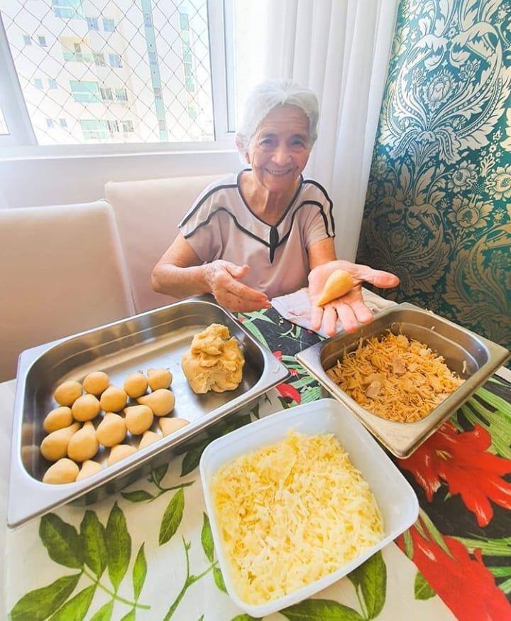 Vovó Loca e sua famosa coxinha