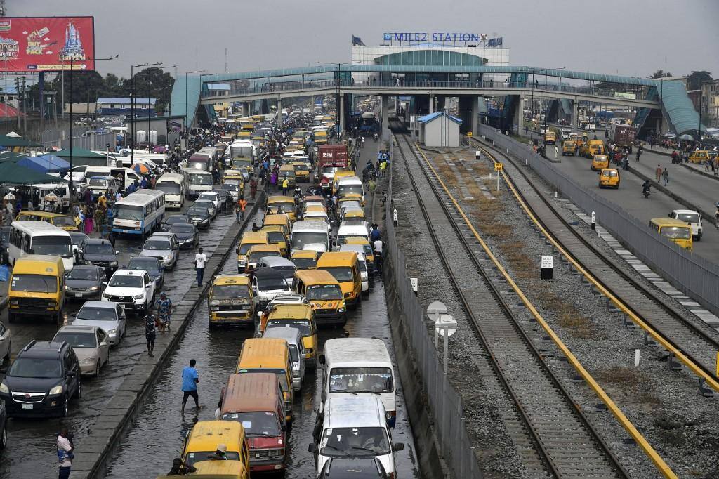 Trânsito intenso em Lagos, capital da Nigéria, país que deseja integrar o G20