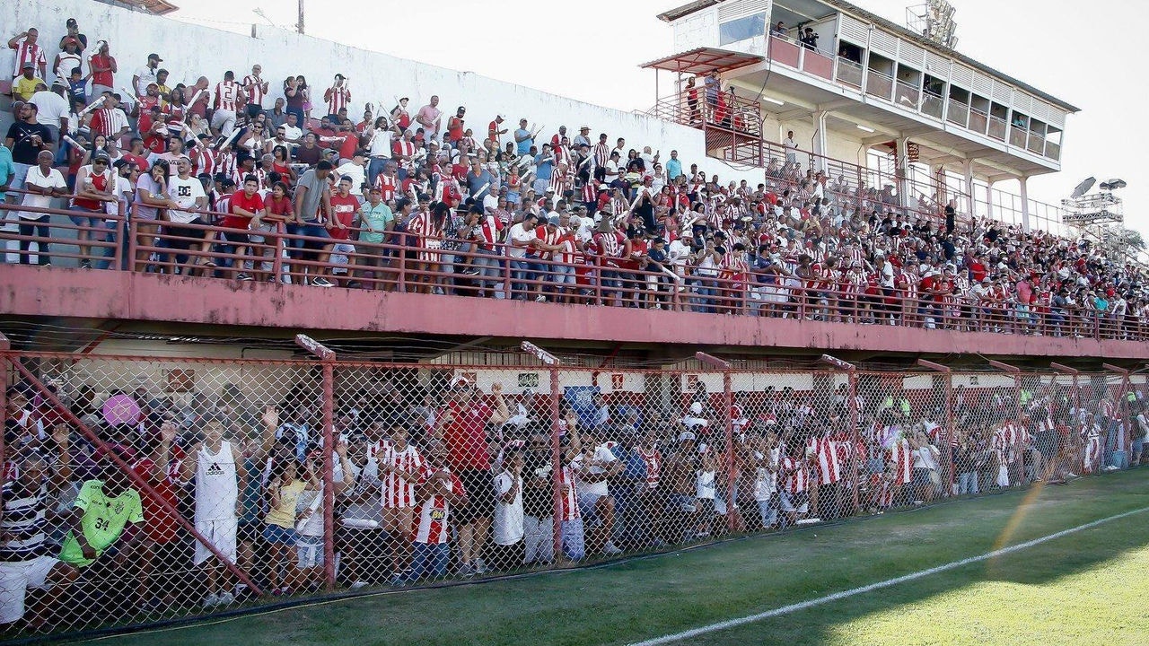 Castor Cifuentes, estádio do Villa Nova