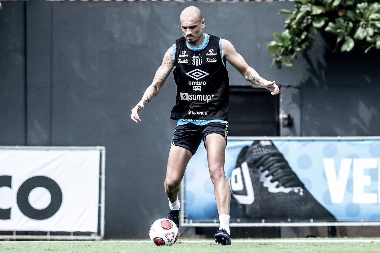 Maicon no Santos 2022 treino