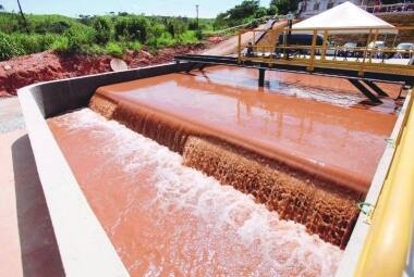 Água do rio Paraopeba era retirada em Brumadinho e bombeada para estação de tratamento, descansando o resto do sistema