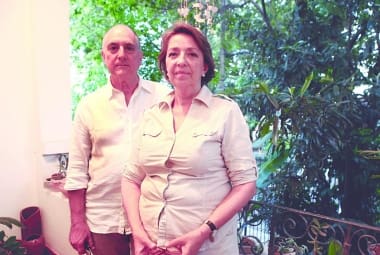 Parceria. O casal José Ramon Navarro e Marie Helene Laurent de Navarro (Marion) ensina o método educacional em todo o mundo