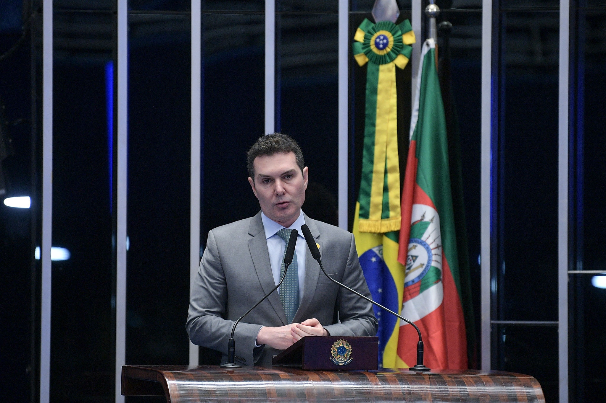 O ministro das Cidades, Jader Barbalho Filho, durante discurso no plenário do Senado Federal.