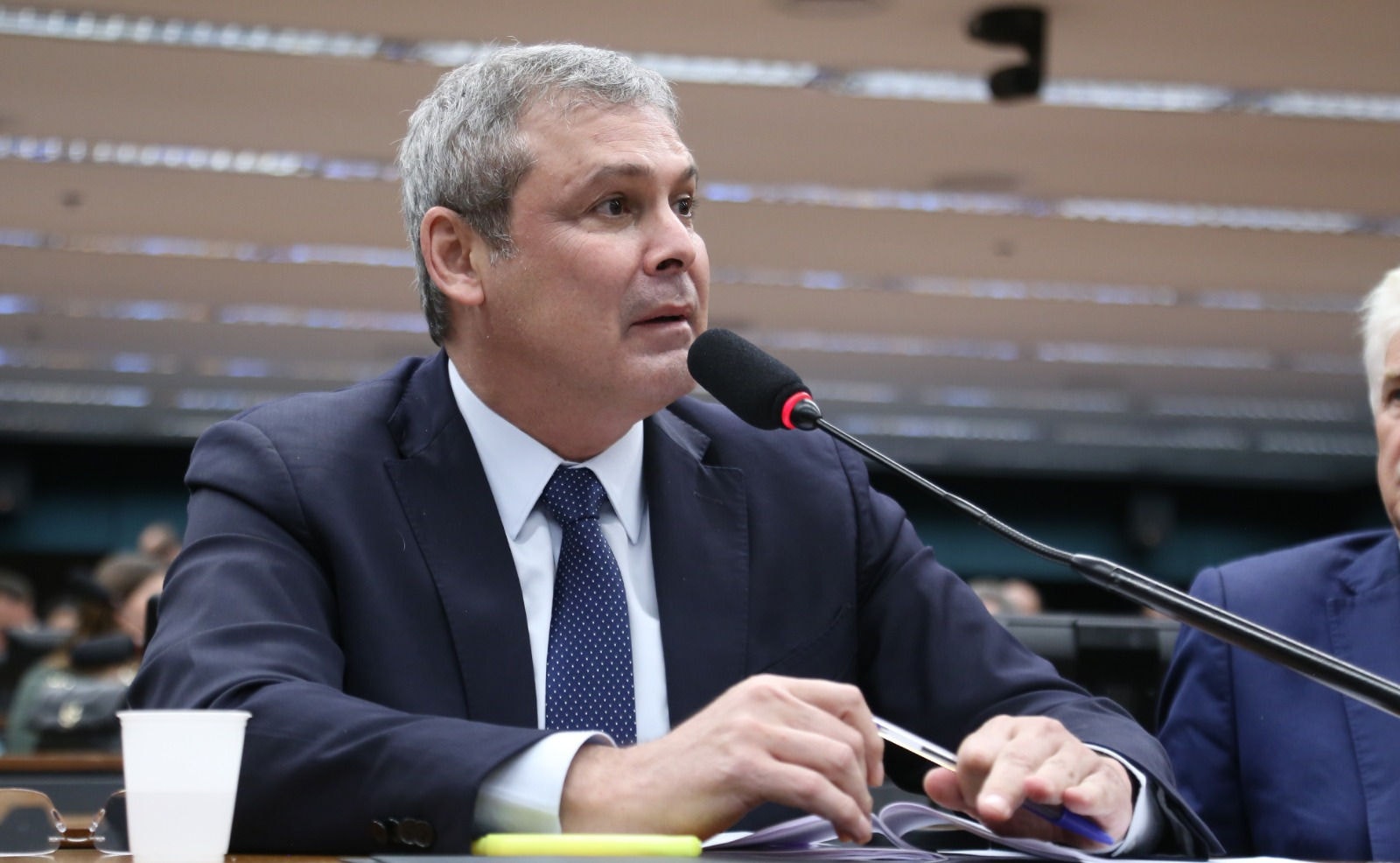 O líder da bancada do PT na Câmara, Lindbergh Farias (PT-RJ), enviou petição ao STF nesta sexta-feira (11) contra o governador Tarcísio de Freitas, de São Paulo