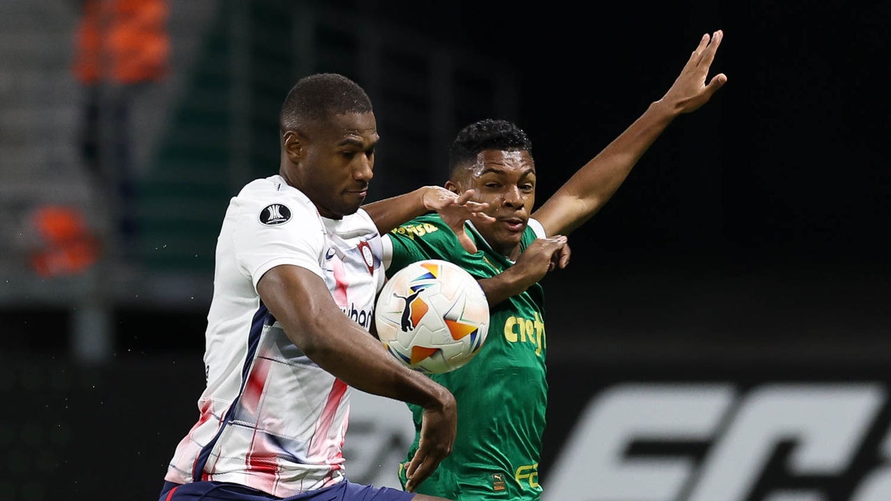 Mesmo com fraco desempenho no ano, San Lorenzo deu trabalho para o Palmeiras na primeira fase da Libertadores, segurando dois empates 