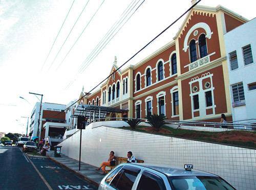 Vítima foi internada na UTI da Santa Casa de Passos