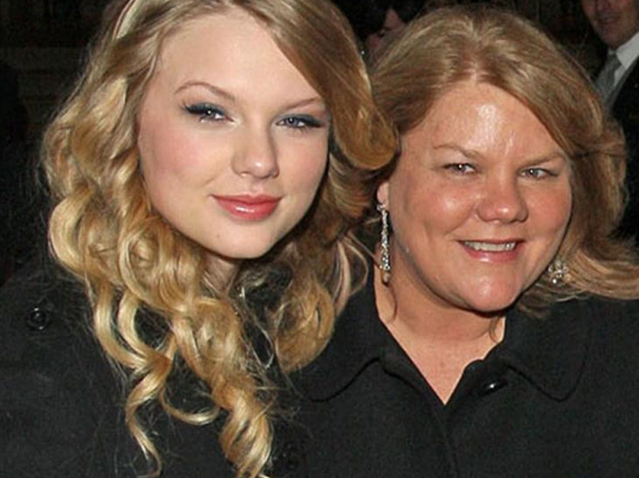Taylor Swift e mãe, Andrea Finlay