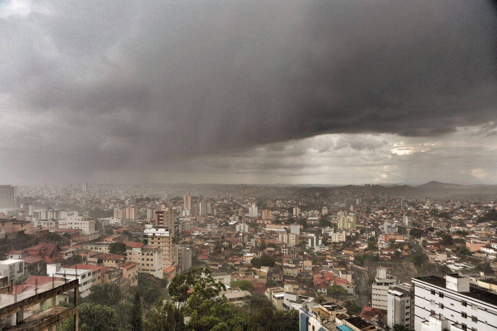 CHUVA EM BH
