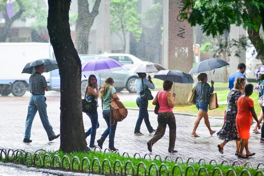 Cidades - Belo Horizonte - Minas Gerais
Chuva em BH

Foto: Uarlen Valerio / O Tempo 20160112