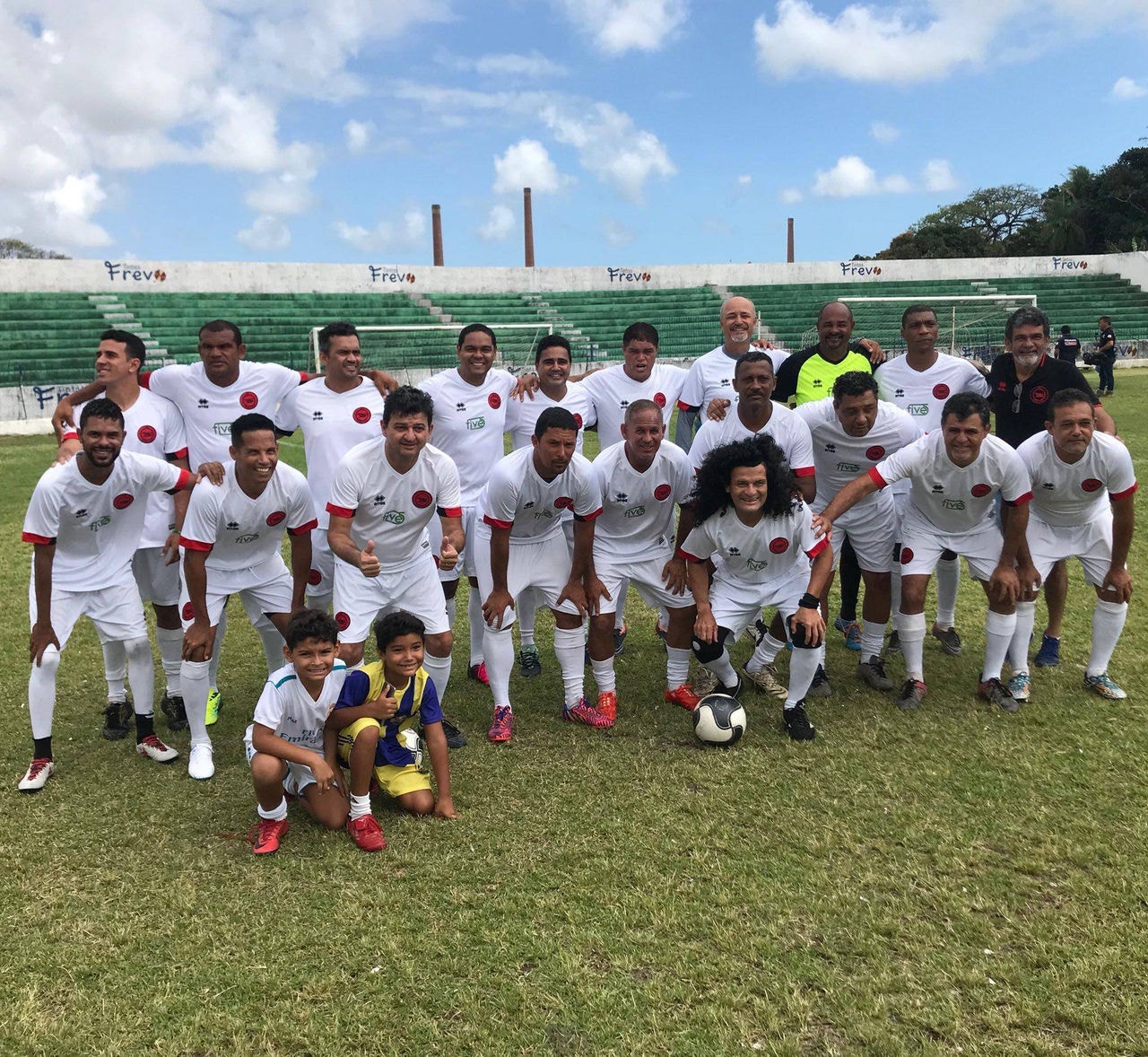 Íbis Sport Clube goleia por 9 a 0 em amistoso comemorativo 