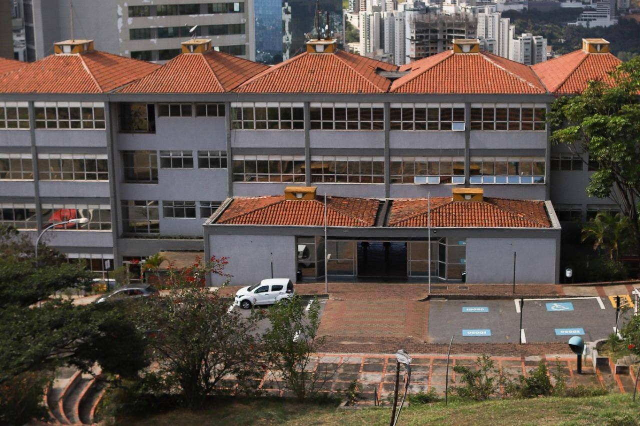 faculdade milton campos
