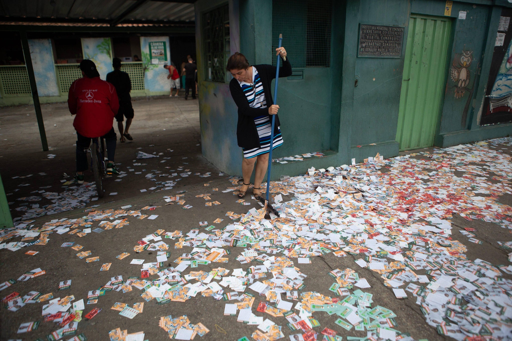 PBH recolhe 53 toneladas de lixo eleitoral na capital mineira