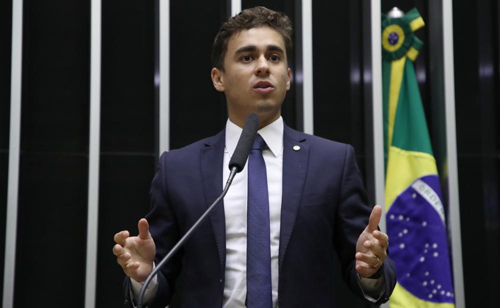 O deputado federal Nikolas Ferreira (PL-MG) durante pronunciamento na Câmara