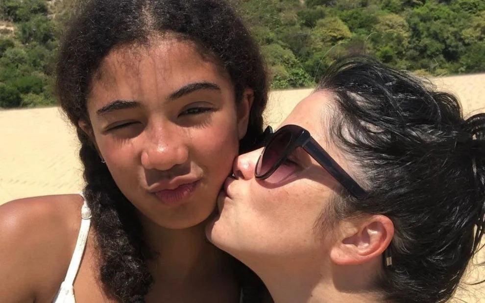 Samara Felippo e a filha Alicia 