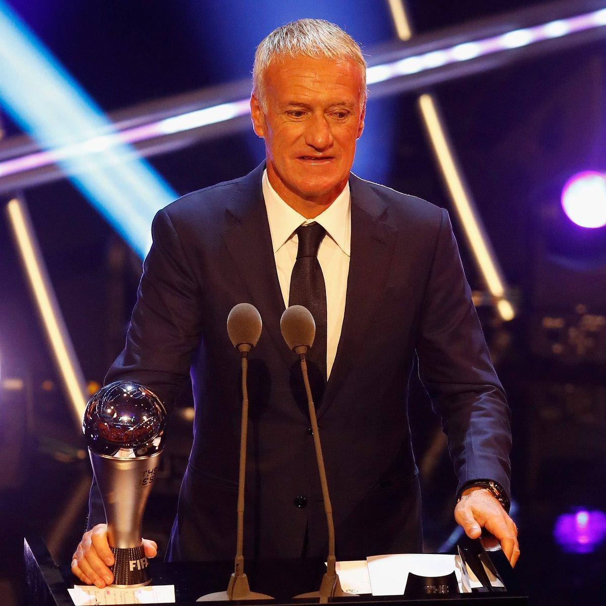 Campeão da Copa, Deschamps é eleito o melhor técnico do mundo pela Fifa Campeão da Copa, Deschamps é eleito o melhor técnico do mundo pela Fifa