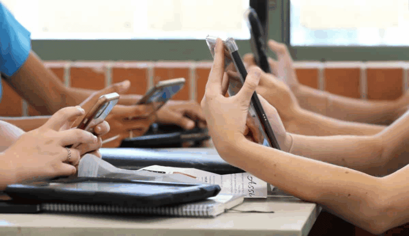 Formação empreendedora chega a jovens da rede pública: mais de 6 mil alunos e egressos serão beneficiados