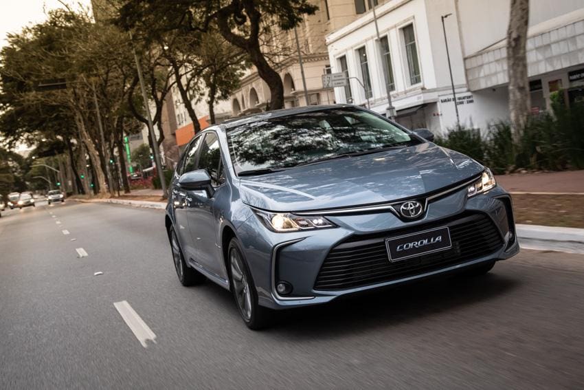12ª geração do Toyota Corolla chega ao Brasil com preços a partir de R$ 99990
