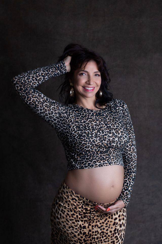 Aos 45 anos, a atriz e roteirista Alessandra Colasanti engravidou naturalmente