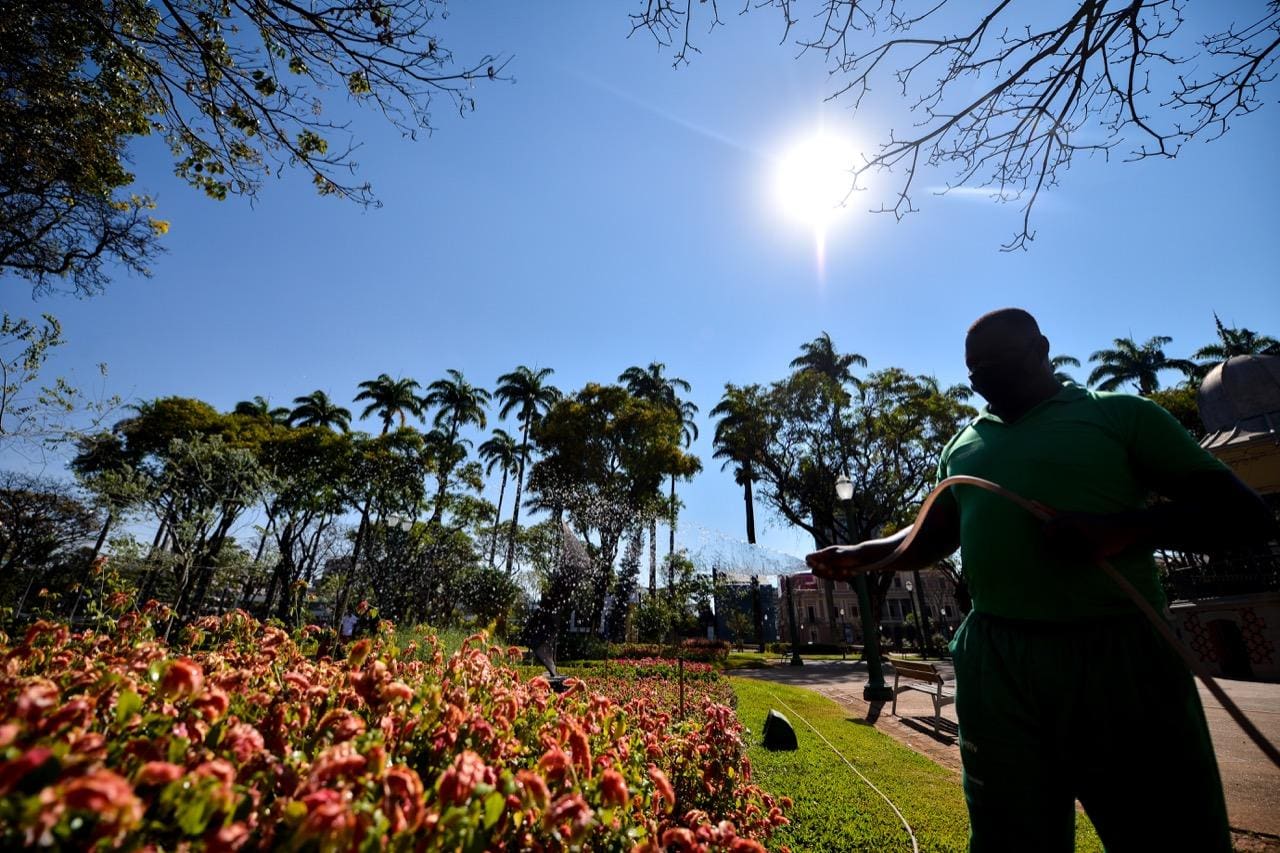 Termômetros podem chegar aos 34°C nesta terça-feira (24 de outubro)