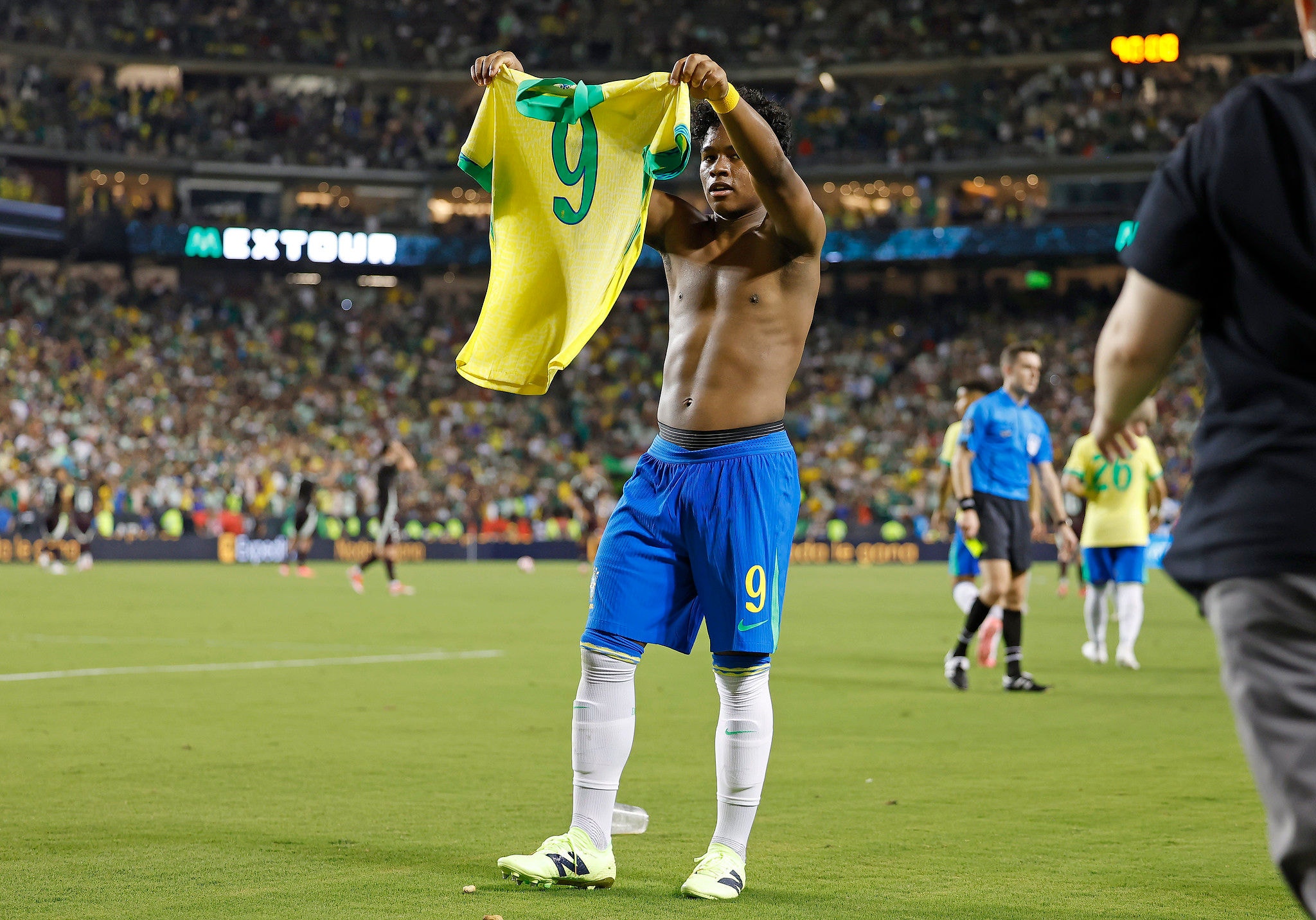 Endrick será titular no jogo contra o Paraguai