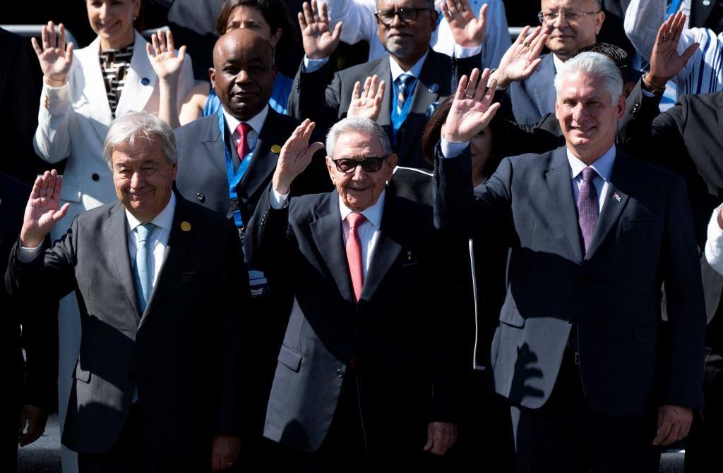 Raúl Castro, ex-governante de Cuba e irmão de Fidel Castro, no encontro do G77 na ilha