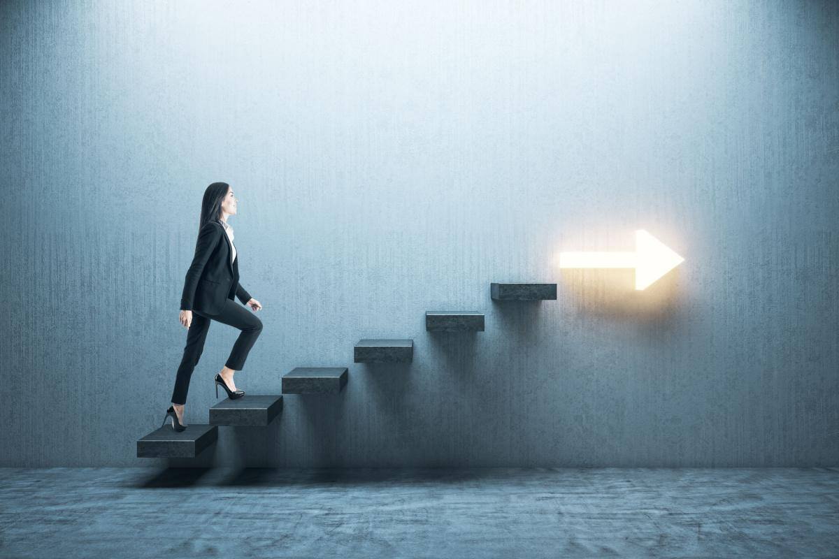 É fundamental manter-se atualizado em relação às tendências e avanços do seu setor