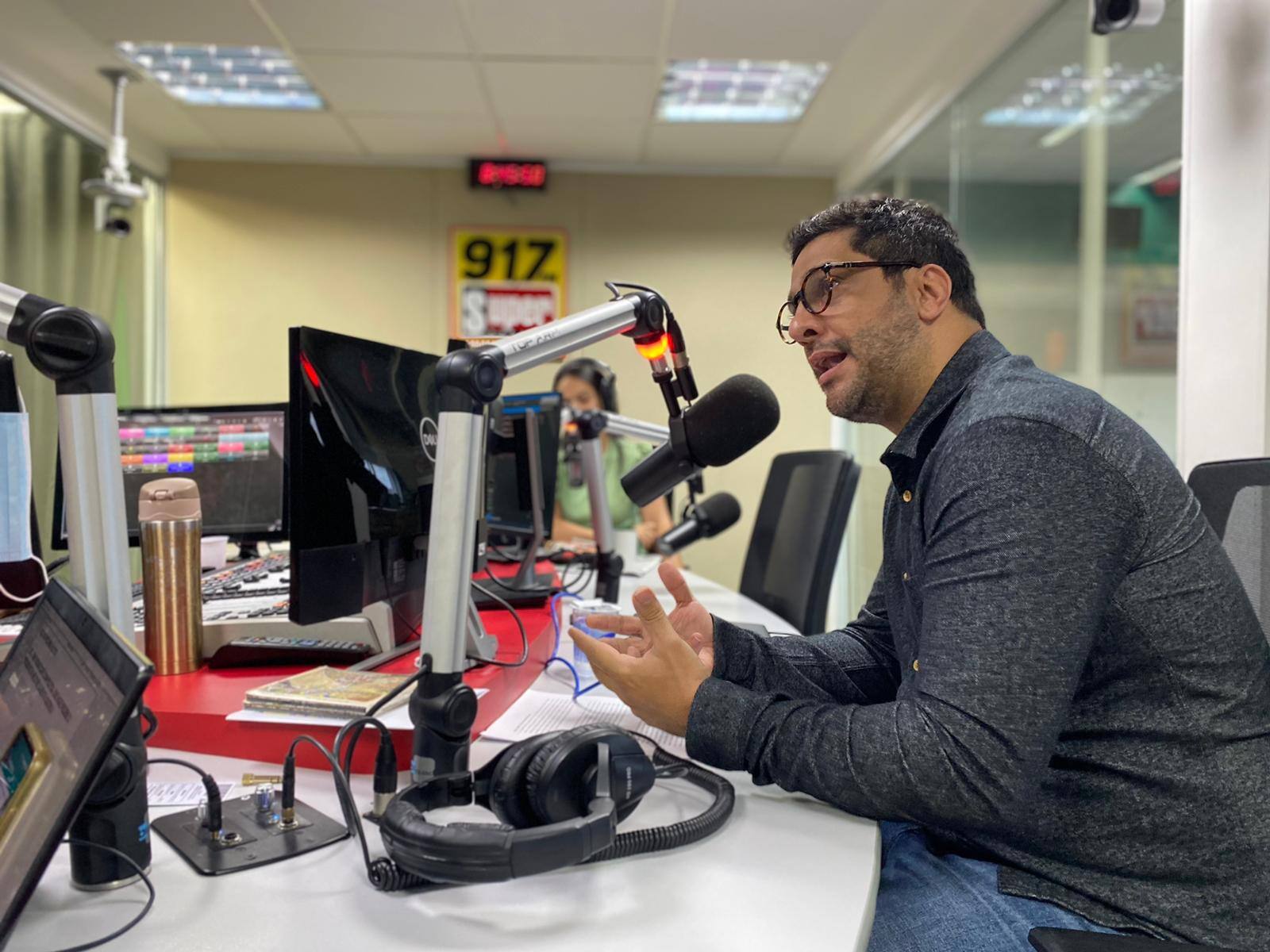 Gilberto Castro participou, na manhã desta quarta-feira (4), do Café com Política, na rádio Super 91,7 FM