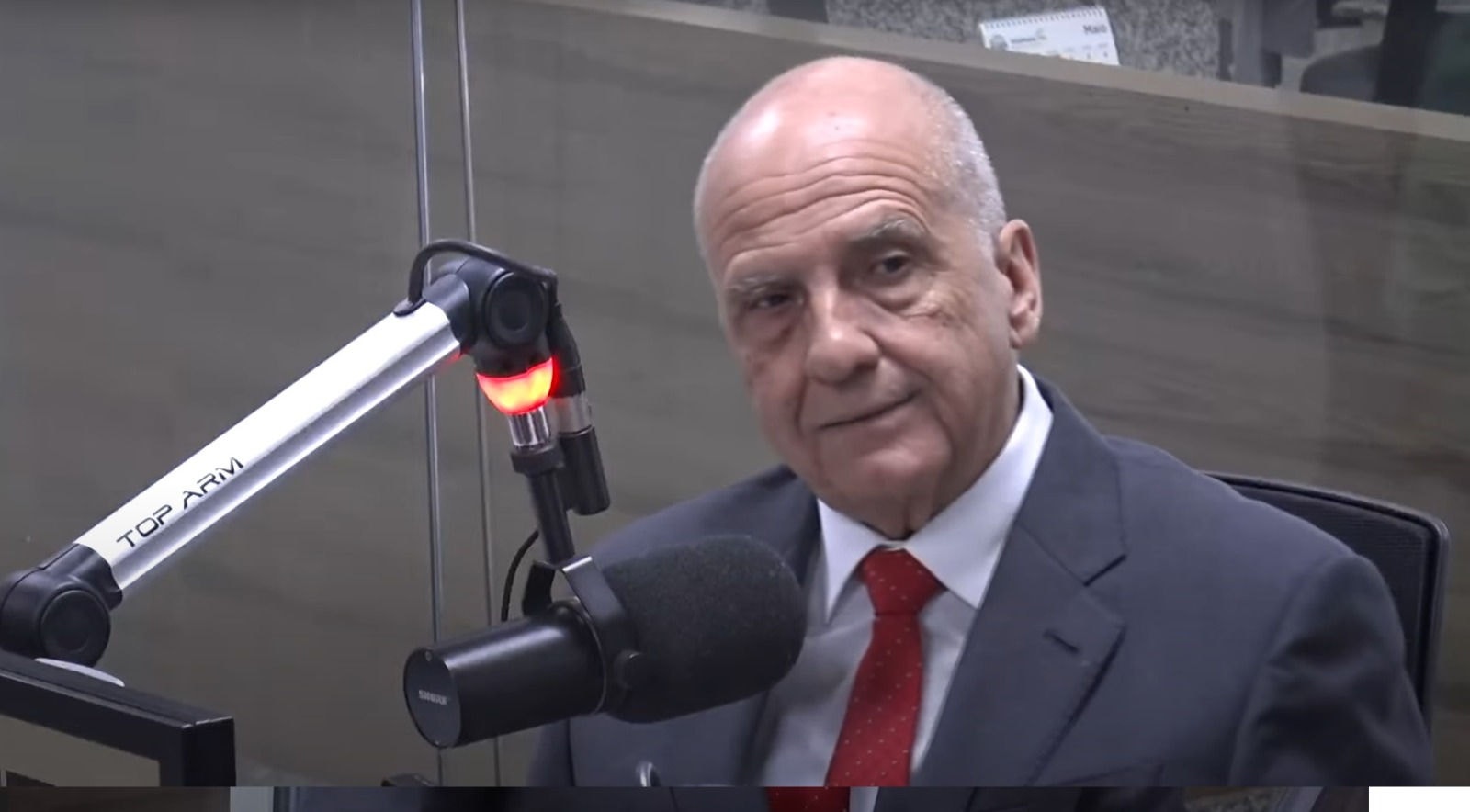 Para Arlen Santiago, o fato de Marcos Vinícius não ser mais prefeito de Coronel Fabriciano não seria um impeditivo para reeleição
