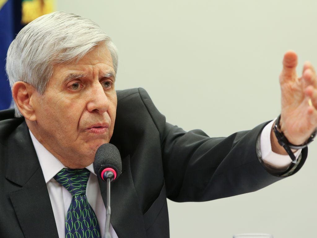 O então ministro-chefe do Gabinete de Segurança Institucional da Presidência da República, general Augusto Heleno, participa de audiência pública da Comissão de Integração Nacional, Desenvolvimento Regional e da Amazônia da Câmara