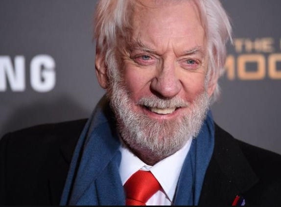 Donald Sutherland contou que teve uma experiência extracorpórea ao entrar em coma