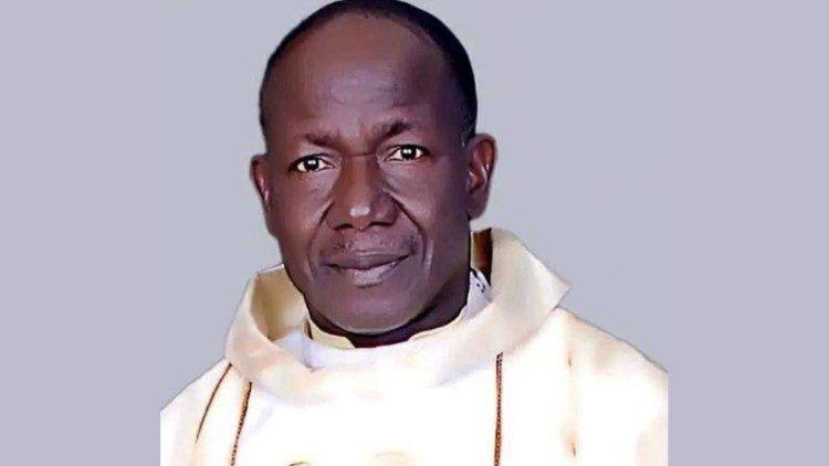 padre Isaac Achi