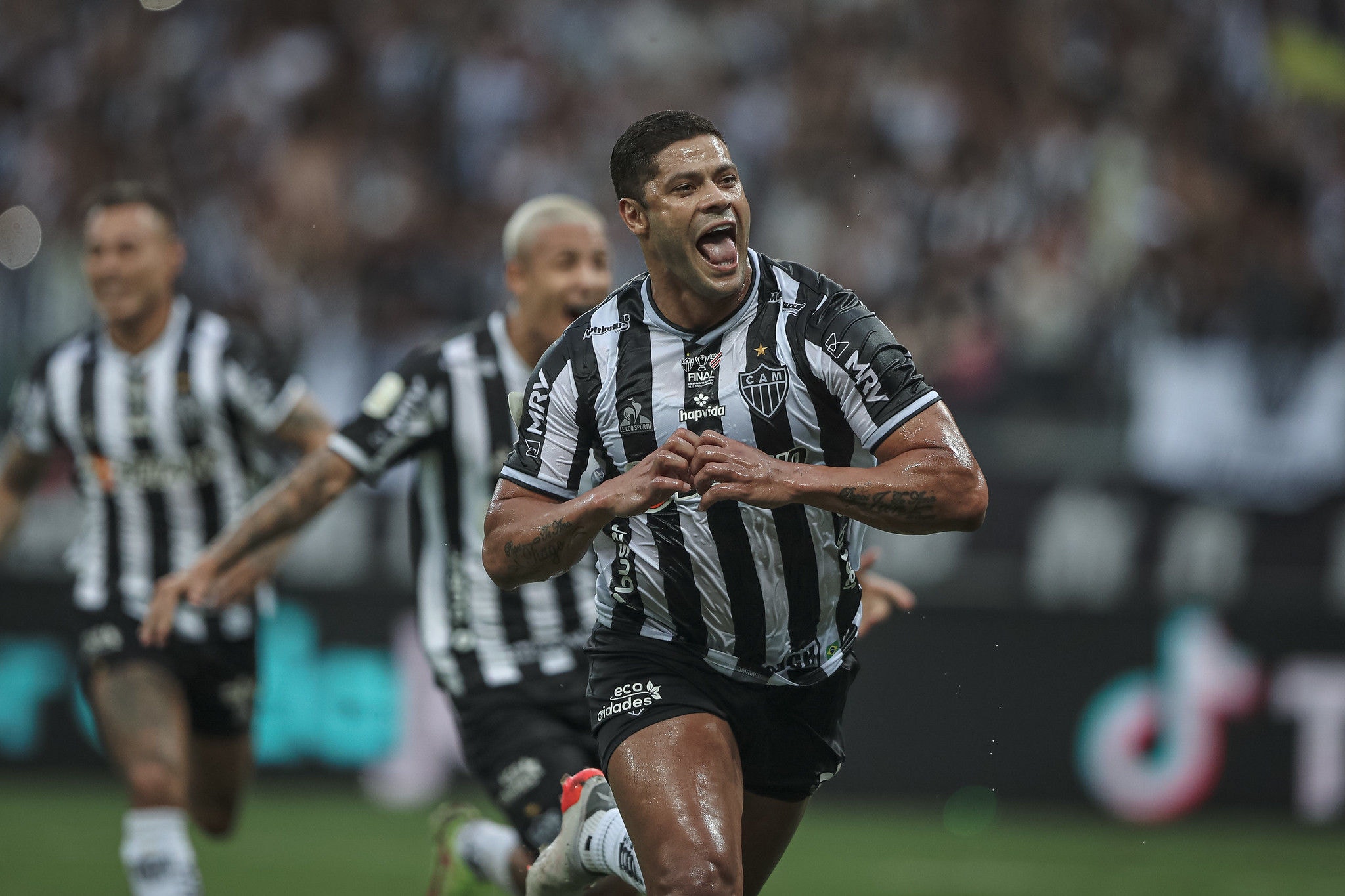 Hulk foi destaque em uma das vitórias imponentes do Galo na Copa do Brasil