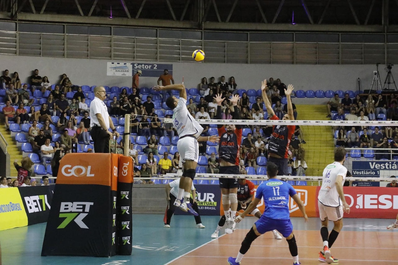 Sada Cruzeiro x Blumenau pela Superliga masculina