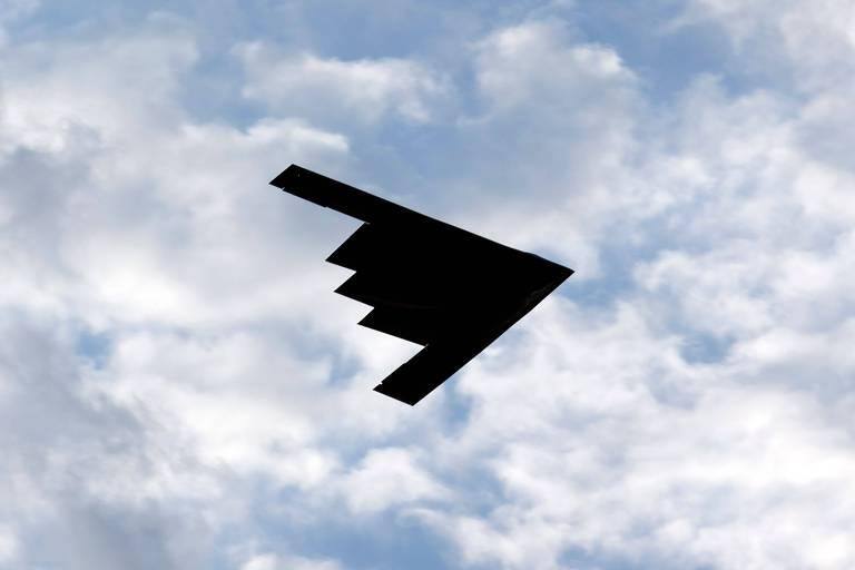 Bombardeiro dos EUA tipo B-2