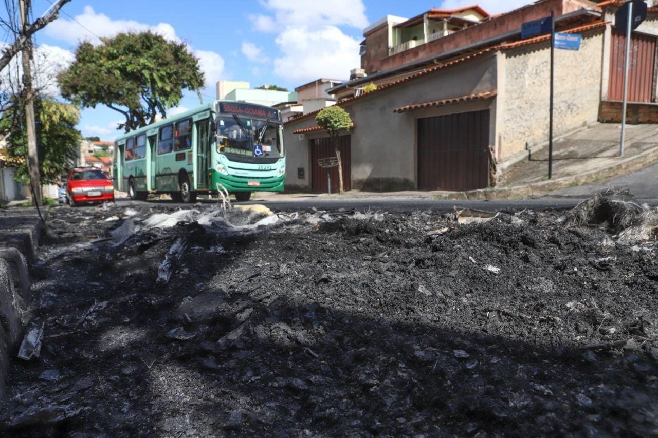 Ônibus queimado
