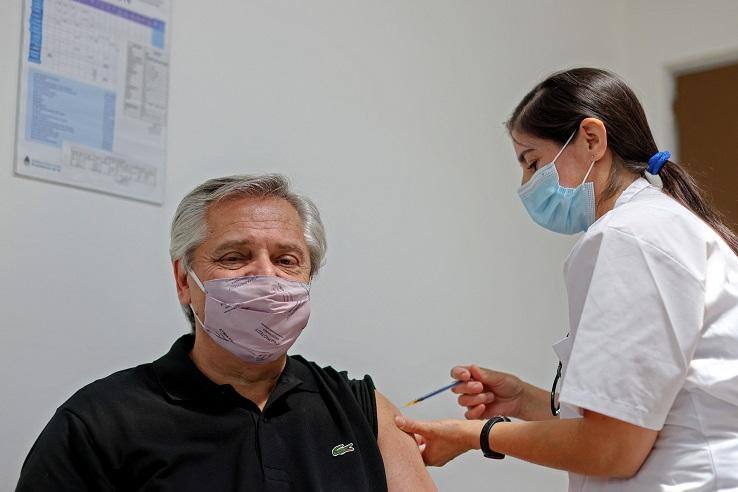 O presidente argentino, no dia em que recebeu a vacina