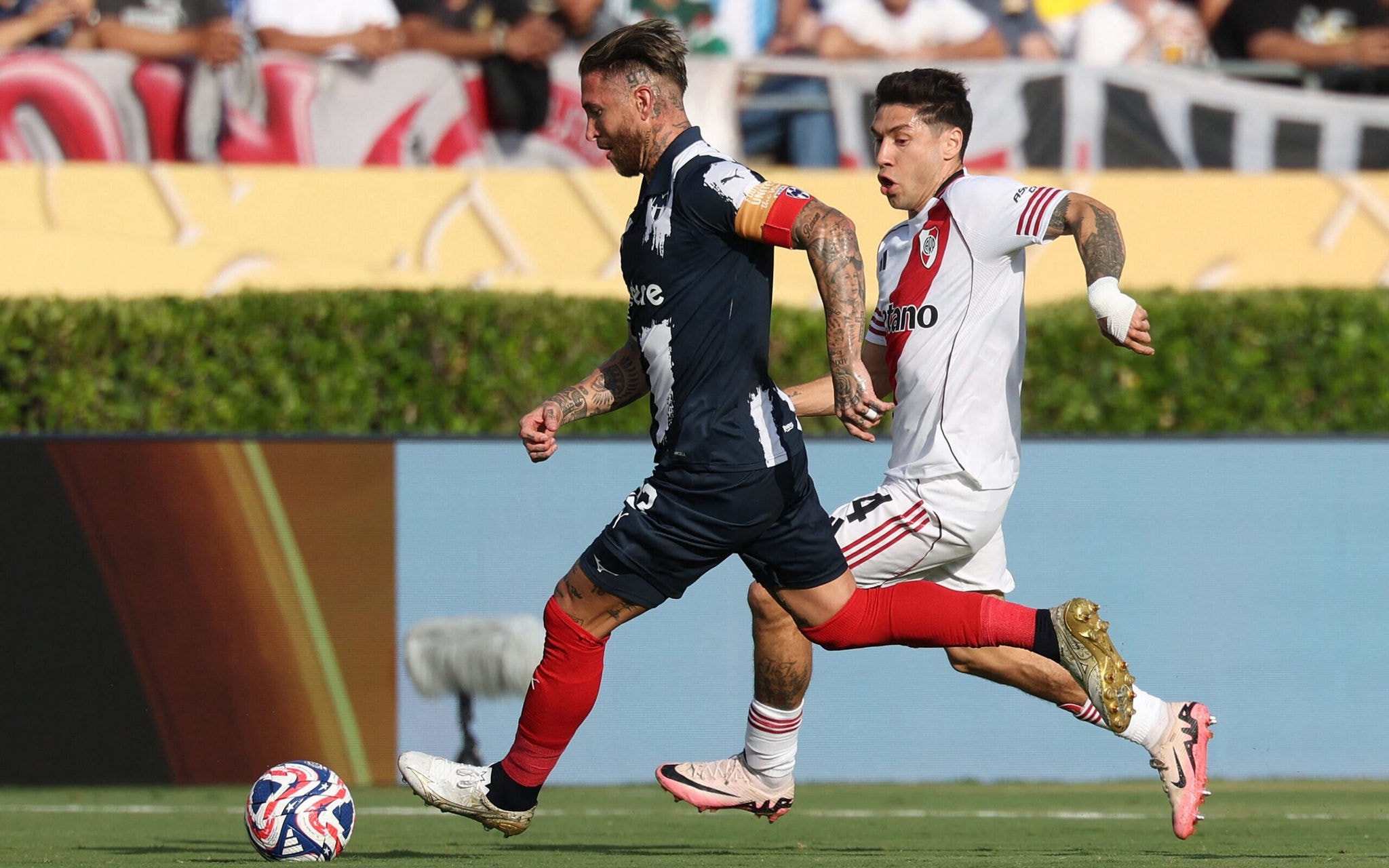Partida entre River Plate e Monterrey, pelo Mundial de Clubes (Foto: Patrick T. Fallon/AFP)