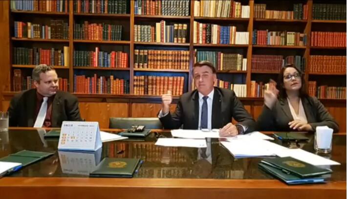 Bolsonaro anunciou medida que zera imposto sobre diesel por dois meses