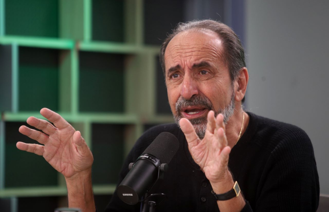 Kalil afirmou ser a favor da privatização e entrega de ativos em determinados casos, mas não das estatais que rendem lucros ao Estado, como no caso da Cemig